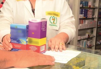 O reajuste anual no setor de medicamentos acontece, geralmente, em abril. (Foto: Nilzete Frabco/FolhaBV)