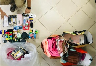De acordo com o fiscal de prevenção do supermercado, a jovem colocou os itens na sacola e teria saído sem pagar (Foto: Aldênio Soares)