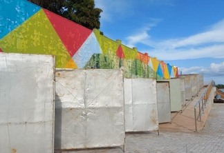 Na época, 34 projetos de artes plásticas foram selecionadas por meio de edital para compor o Mural Artístico Cultural do Parque do Rio Branco (Foto: Divulgação)