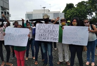 Os manifestantes estão na sede do Incra desde as primeiras horas do dia (Foto: Divulgação)