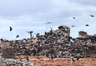 Gestão do lixo em Boa Vista é tema de investigação (Foto: Diane Sampaio/FolhaBV)