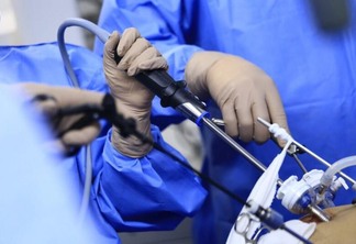 No Brasil, a cirurgia bariátrica pode ser indicada quando os pacientes atendem a critérios de peso, idade e/ou doenças associadas (Foto: Divulgação)