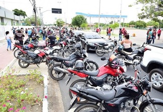 As motocicletas destinadas para essas atividades deverão possuir registro como veículo da categoria aluguel (Foto: Diane Sampaio/FolhaBV)