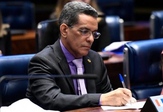 senador Mecias de Jesus propôs sua inclusão no rol de atribuições do SUS (Foto: Assessoria Parlamentar)