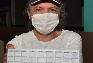 O professor Benone Costa Filho foi vacinado no primeiro dia de vacinação, em 3 de junho. (Foto:Secom-RR)