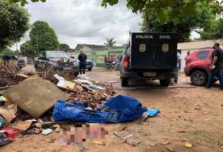 O corpo foi encontrado na Rua Bartolomeu Bueno da Silva, no bairro Calungá . (Foto: Diane Sampaio Folha BV)