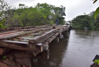 Ponte sobre o rio Manoá está entre as que serão reconstruídas (Foto:Secom-RR)
