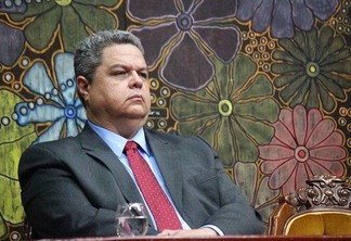 Frutuoso Lins: "Mas continuarei sim sendo vice-governador, até porque não tem por que eu me afastar do cargo" (Foto: Arquivo FolhabV)