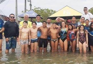 Equipe de maratonas aquáticas do Sinpol (RR) (Foto: Divulgação)