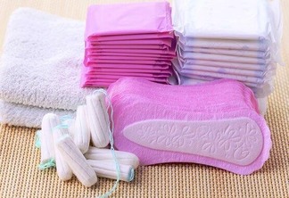 Com a variedade de opções disponíveis no mercado, quando se trata de escolher o método mais higiênico para gerenciar o fluxo menstrual (Foto: Divulgação)