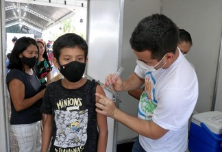 Vacinação de adolescentes de 12 a 17 anos ocorre desde o último dia 16 (Foto: Nilzete Franco)