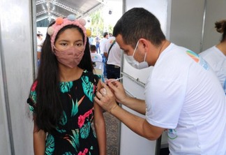 Vacinação de adolescentes de 12 a 17 anos ocorre desde 16 de agosto (Foto: Nilzete Franco)