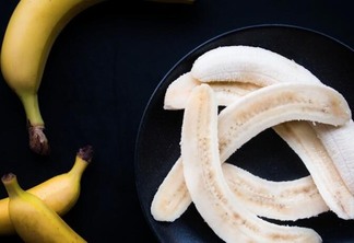 Conhecida por ter um alto teor de fibras, a banana é uma ótima fonte de micronutrientes (Foto: Divulgação)