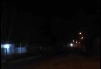 Vídeo mostra a situação da rua Rosa Oliveira de Araújo (Foto: Reprodução)