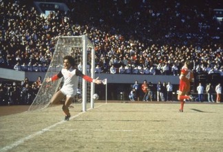 Nunes, autor de dois gols na final do Mundial de 1981, é o único confirmado do time máster do Flamengo (Foto: Marcelo Rezende/Placar)