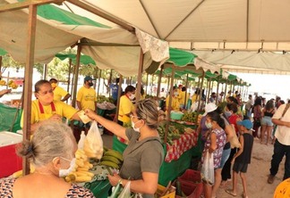 Mostra foi realizada na feira agroecológica do bairro Caranã (Foto: Nilete Franco/FolhaBV)