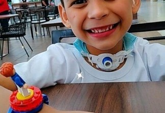 Família de Pedro Kauã diz que o garoto não consegue mais brincar direito por causa do tumor (Foto: Arquivo pessoal)