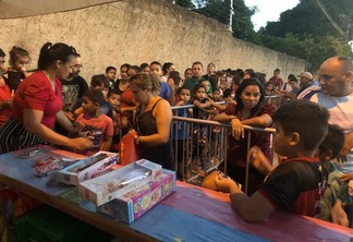 A ação distribuiu brinquedos para mais de 400 crianças (Foto: Divulgação)