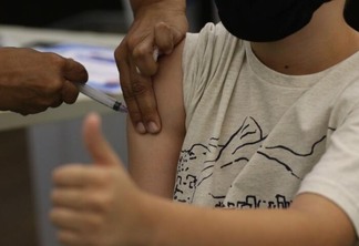 Campanha de vacinação contra a covid-19 ultrapassou mais de 407 milhões de doses de vacinas distribuídas para estados, municípios e Distrito Federal. (Foto: Tânia Rego/Agência Brasil)