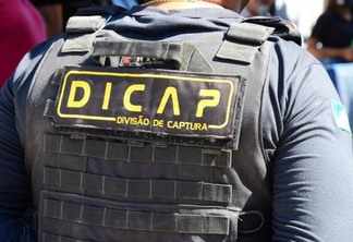 Homem foi levado para a Dicap (Foto: Nilzete Franco/FolhaBV)