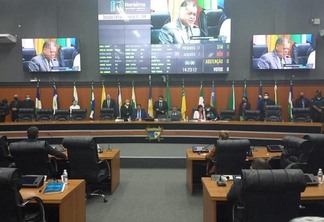 O plenário da Assembleia Legislativa de Roraima na tarde desta segunda-feira (Foto: Nilzete franco/FolhaBV)