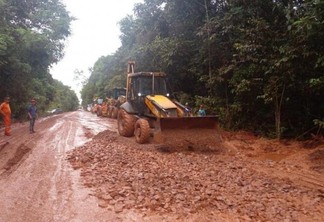 Lado amazonense da BR-174 é o pior da rodovia (Foto: Divulgação)