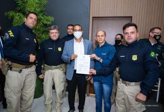 O acordo foi firmado durante a posse do novo superintendente da PRF em Roraima (Foto: Léo Costa/SEMUC)