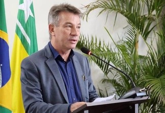 Governador Antonio Denarium gravou vídeo anunciando o pagamento (Foto: Reprodução)