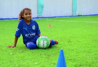 Sofia Rebeca tem apenas sete anos e será levada para avaliação na base do atual campeão carioca (Foto: Nilzete Franco/FolhaBV)