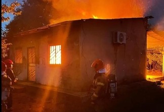 Érientado à população que, em caso de incêndio, entre em contato imediatamente com o 193, repassando todas as informações solicitadas pelo atendente (Foto: Divulgação/CMBRR)