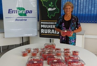 Dona Nazilda Paz, produtora da Região do Água Boa, município de Boa Vista (Foto: Divulgação)