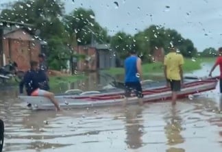 Em um vídeo recebido pela FolhaBV, é possível ver o nível da situação que afetou o tráfego no local (Foto: Reprodução)