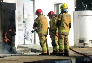 O incêndio foi no quadro de entrada e o principio de chamas no material de revestimento do cabeamento (Foto: Nilzete Franco/Folha BV)