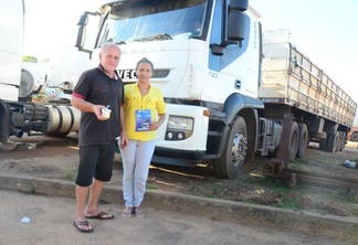 Nilson José de Souza e sua esposa Maria Alencar, foram um dos beneficiados com a ação (Foto: Nilzete Franco/Folha BV)