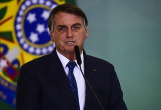 O presidente Jair Bolsonaro em discurso no Palácio do Planalto (Foto: Marcelo Camargo/Agência Brasil)