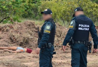 Polícia Militar e Civil estão realizando a perícia no local (Foto: Nilzete Franco/Folha BV)