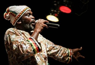 Marcos Edwards, mais conhecido como Mike Guy-Brás, é conhecido por ser um dos principais nomes do reggae no extremo norte do Brasil (Foto: Claudio Lavor)