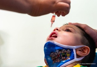 Vacinação nas escolas está condicionada a autorização dos pais e responsáveis (Foto: Divulgação)