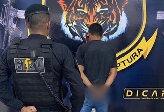 A prisão foi realizada pelo Grupamento Independente de Intervenção Rápida Ostensiva (Foto: Divulgação)
