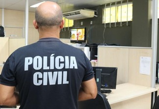 O vigilante foi levado à sede Polinter. (Foto: Nilzete Franco/ FolhaBV).