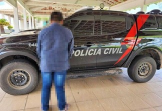 O vaqueiro foi preso em uma fazenda na zona rural do município de Amajari, e foi colaborativo com a ação policial não resistindo à prisão (Foto: Divulgação/Polícia Civil)
