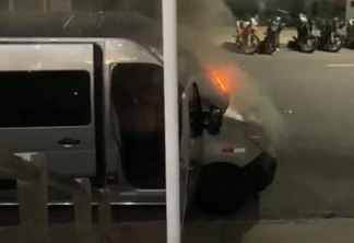 Vídeo mostra van em chamas na rodovia de Fortaleza