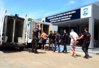 Os presos foram encaminhados para sede da Polinter e seguirão para a Pamc (Foto: Nilzete Franco/FolhaBV)