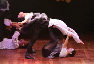 Com o tema ‘Linguagens’, os bailarinos apresentam diversas vertentes de dança (Foto:Marcelo Seixas)
