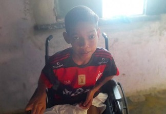 Luan Venâncio, de 13 anos, é criado pela avó e foi diagnosticado com neurofibromatose (Foto: Arquivo Pessoal)