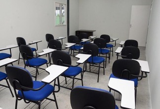 Espaço de capacitação para os migrantes conta com cinco salas e capacidade para 20 alunos cada - Foto: Nilzete Franco/FolhaBV