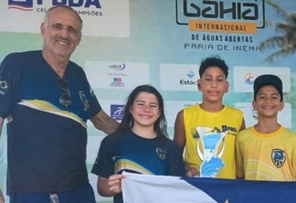 Equipe de maratonas aquáticas do Sinpol na categoria Infantil 1 (Foto: Divulgação)