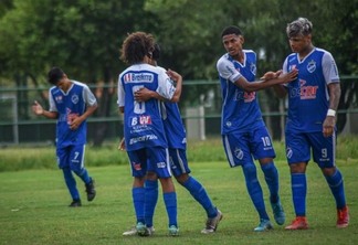 Jogadores do São Raimundo em vitória por 4 a 1 sobre o Baré no Campeonato Roraimense Sub-20 de 2022 (Foto: Hélio Garcias/BV Esportes)