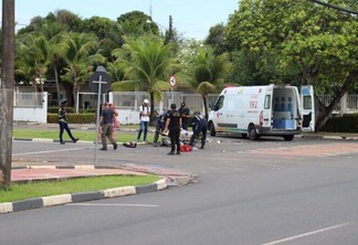 SAMU levou a vítima para o Hospital Geral de Roraima (Foto: Fabiano Lopes/FolhaBV)