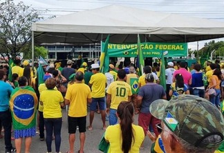 Em Roraima, bolsonaristas se acamparam por dois meses em frente à 1ª BIS para contestar vitória de Lula (Foto: Lucas Luckezie/FolhaBV)